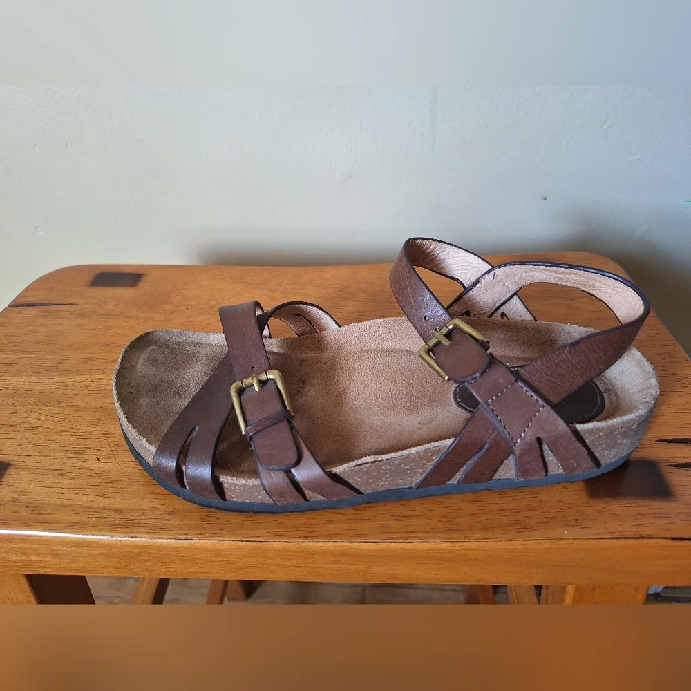 SOFFT Brown Strappy Sandals with Buckle Size 8 - Picture 2 of 5